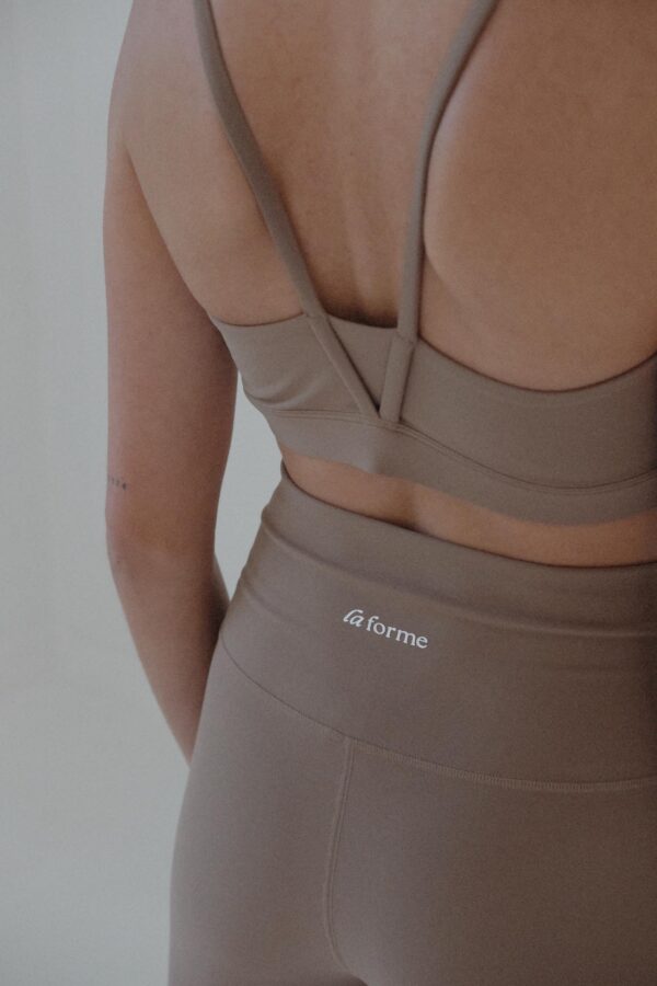 Isla Sports Bra - DUNE KHAKI